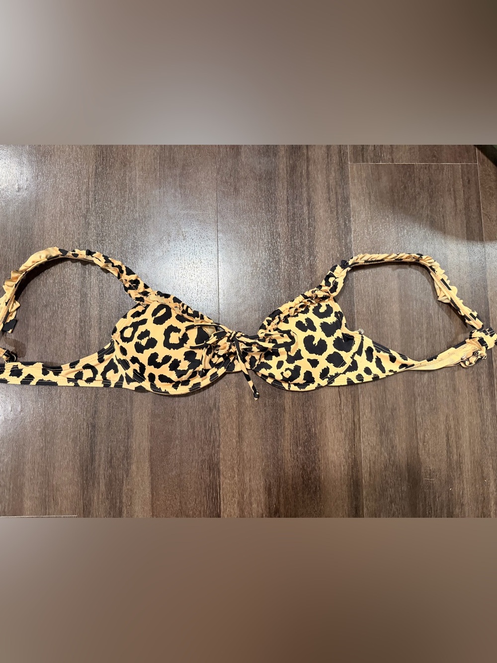 Toluca Leopard Print Ruffle Bikini Top - Picture 4 of 11